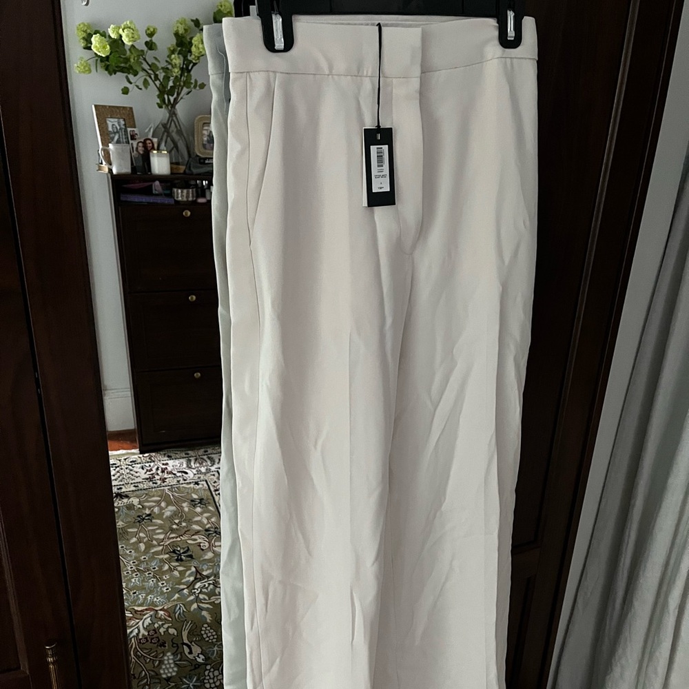 Aritzia’s Effortless Wide Leg Trouser